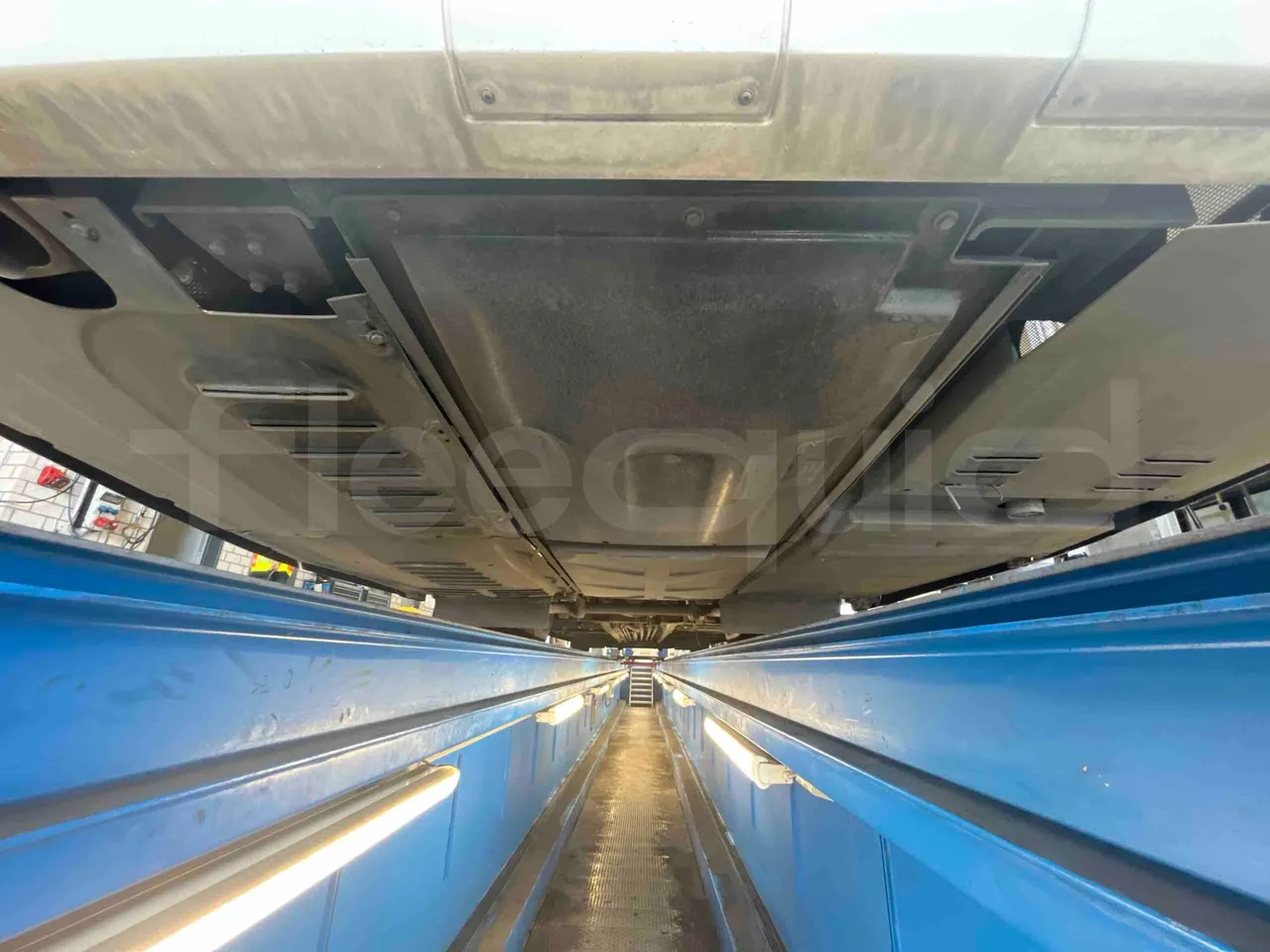 Man Lion's Intercity - axle 2 discs left