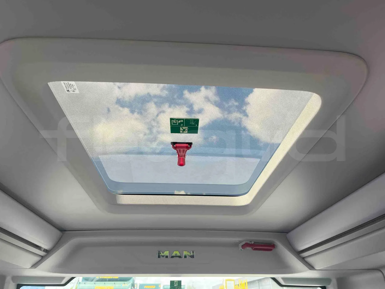 Man Lion's Intercity - roof hatch 1