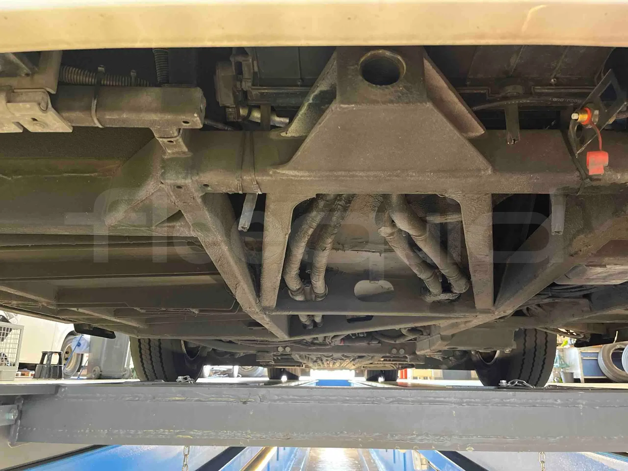 Man Lion's Intercity - axle 3 air springs 1 right