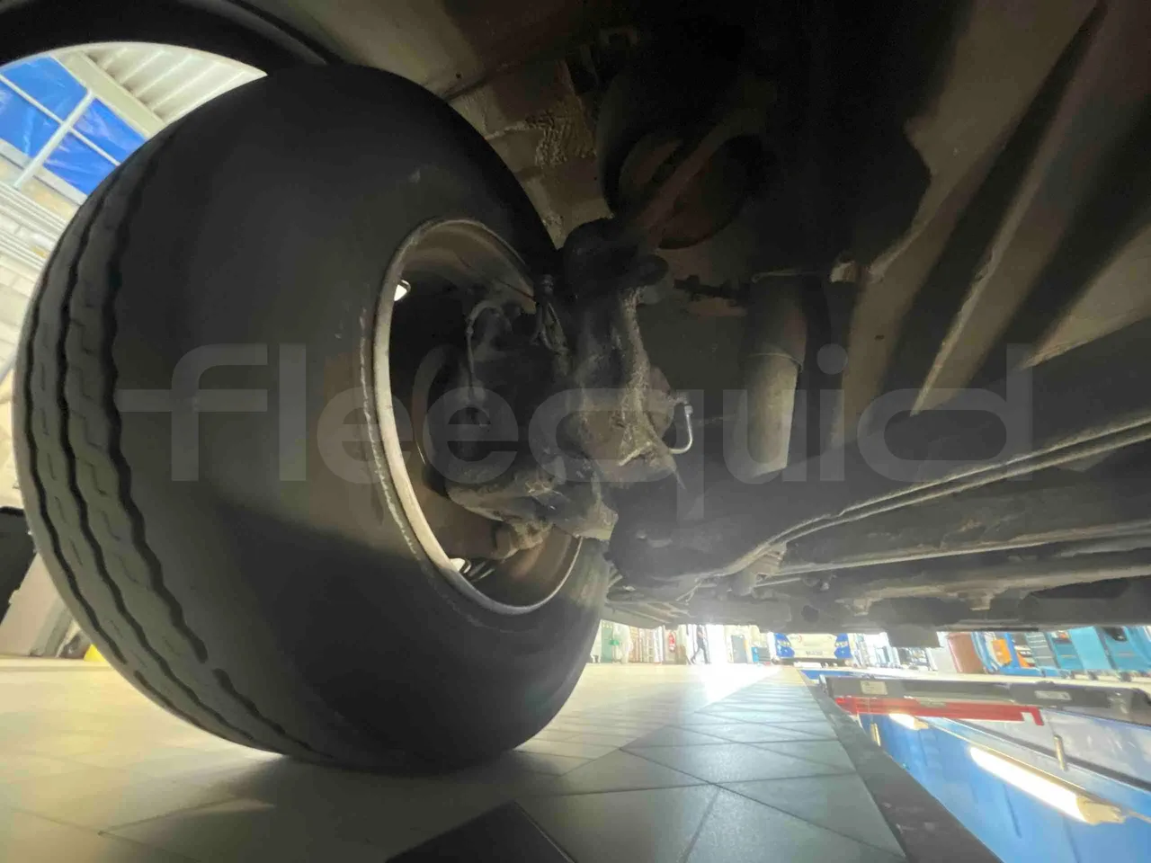 Man Lion's Intercity - front axle central