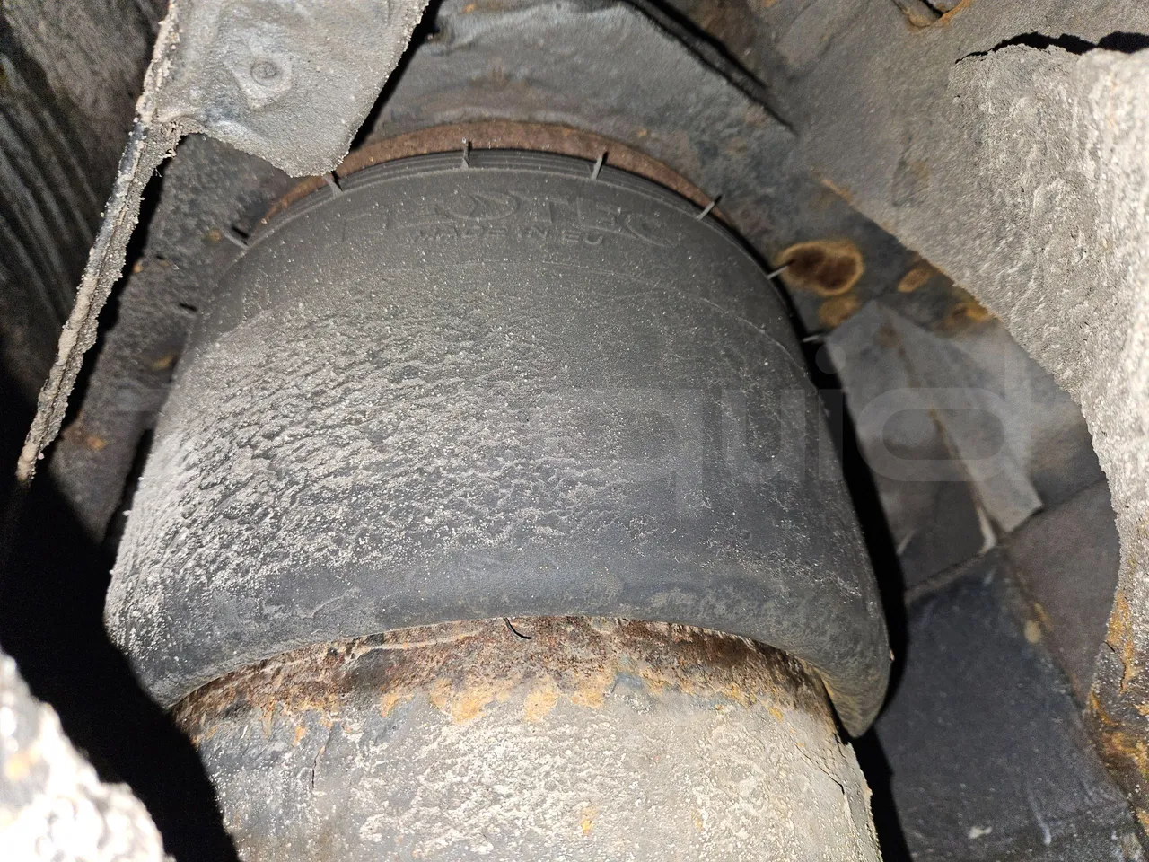 Solaris Urbino 18-Euro5-231kw-18m - axel 2 air springs 1 left