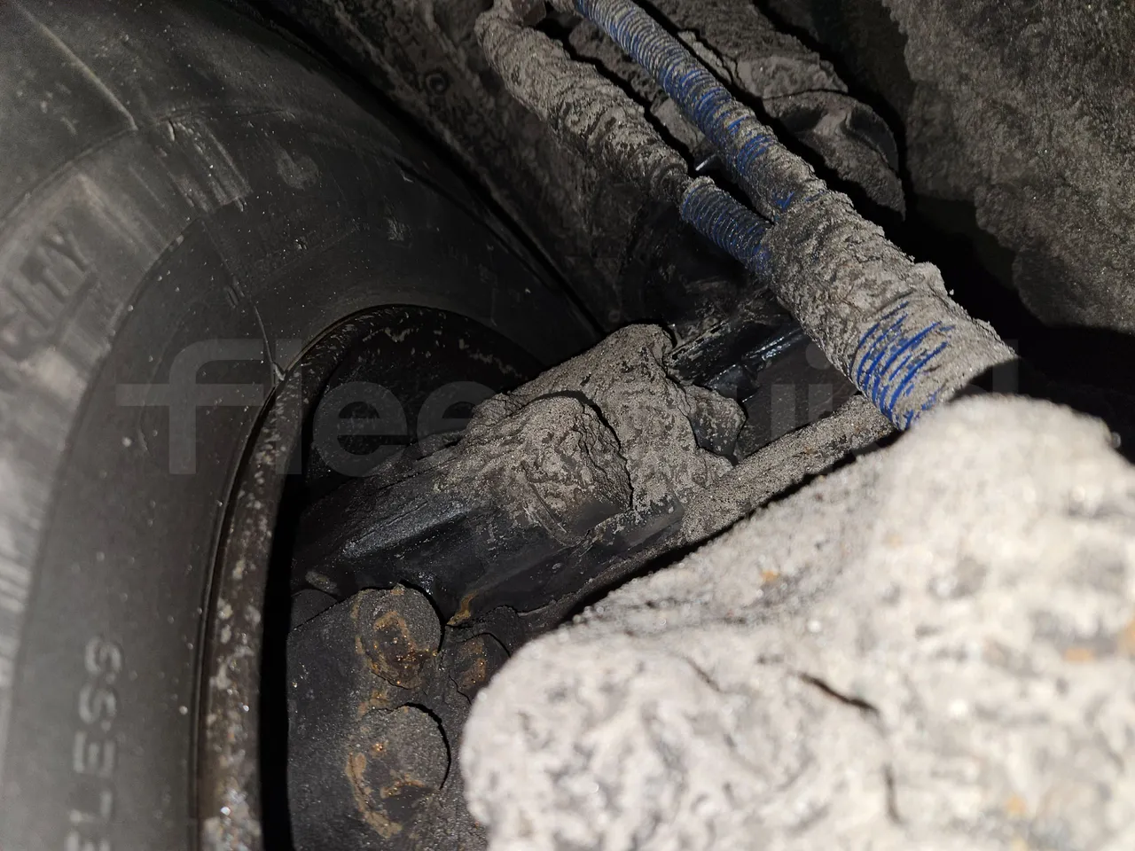 Solaris Urbino 18-Euro5-231kw-18m - axle 2 caliper brakes left