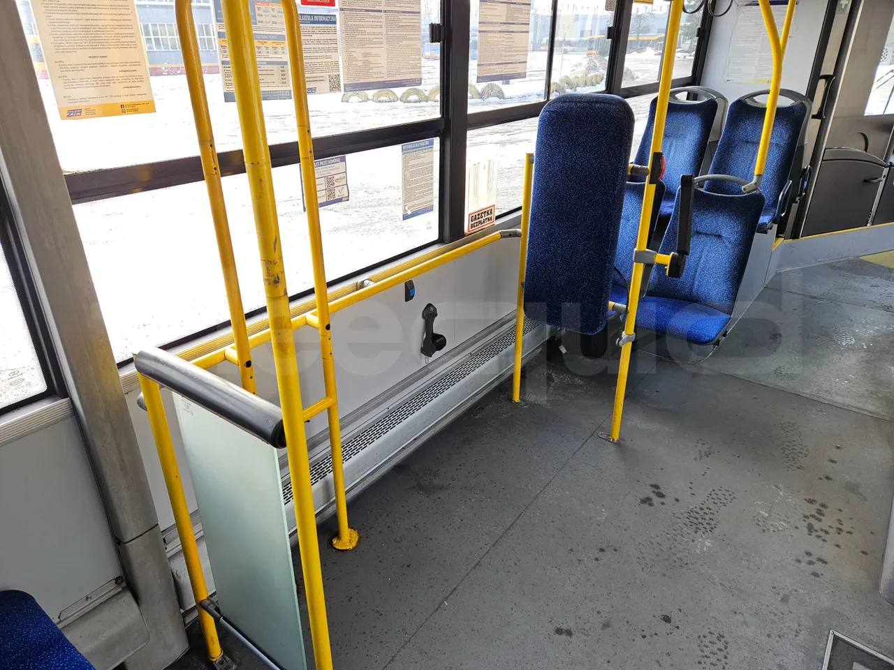 Solaris Urbino 18-Euro5-231kw-18m - disabled area photo