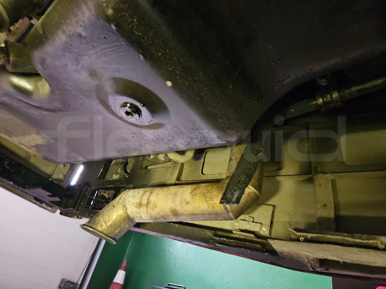 Solaris Urbino 18-Euro5-231kw-18m - exhaust photo