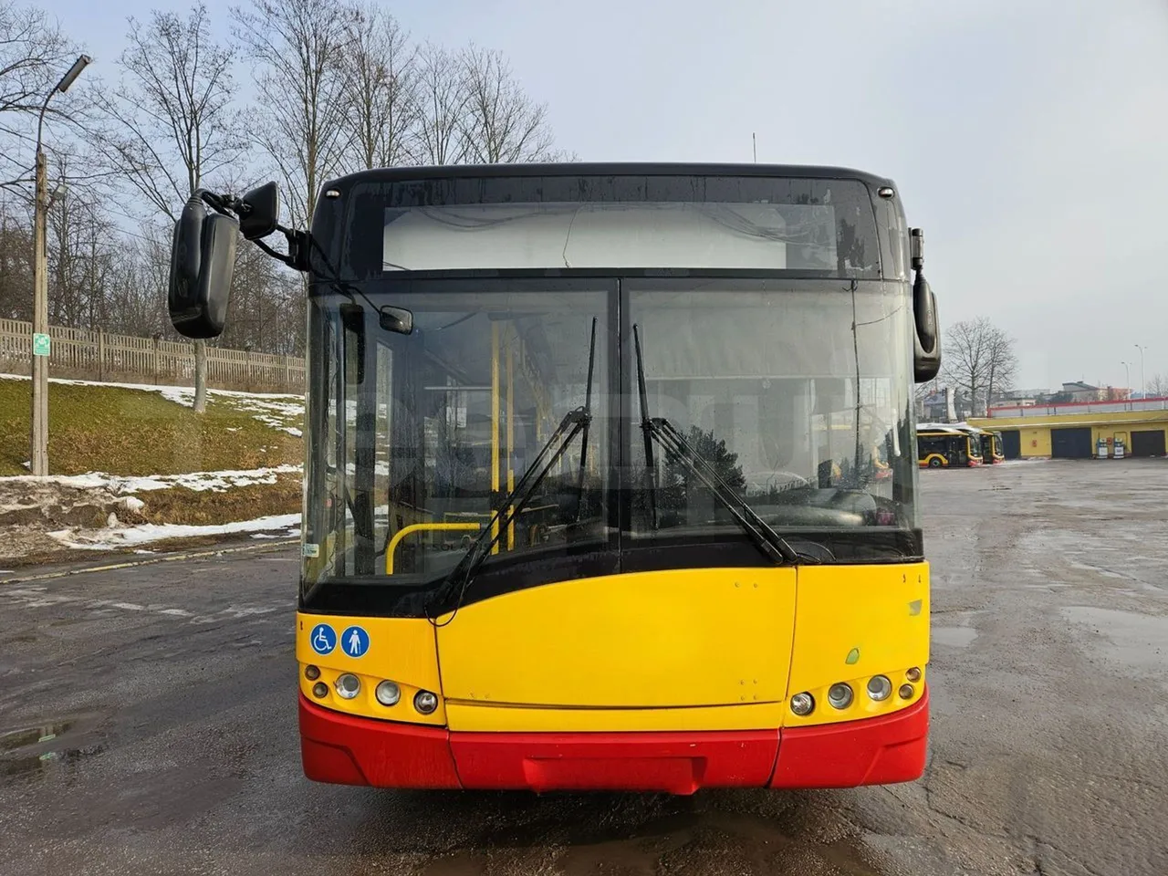 Solaris Urbino 18-Euro5-231kw-18m - front photo