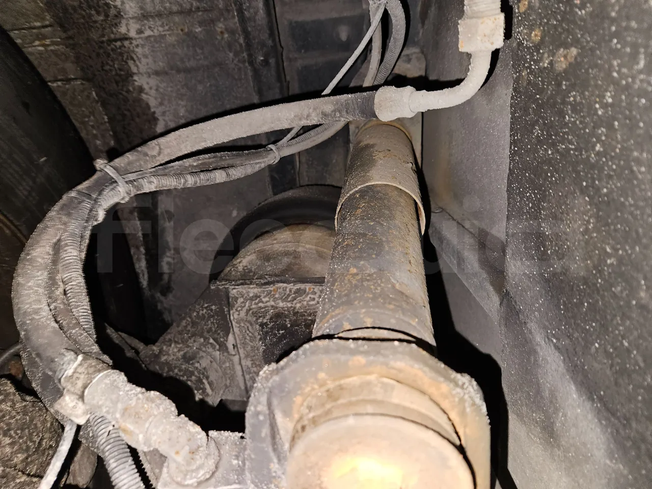 Solaris Urbino 18-Euro5-231kw-18m - front shock absorbers left