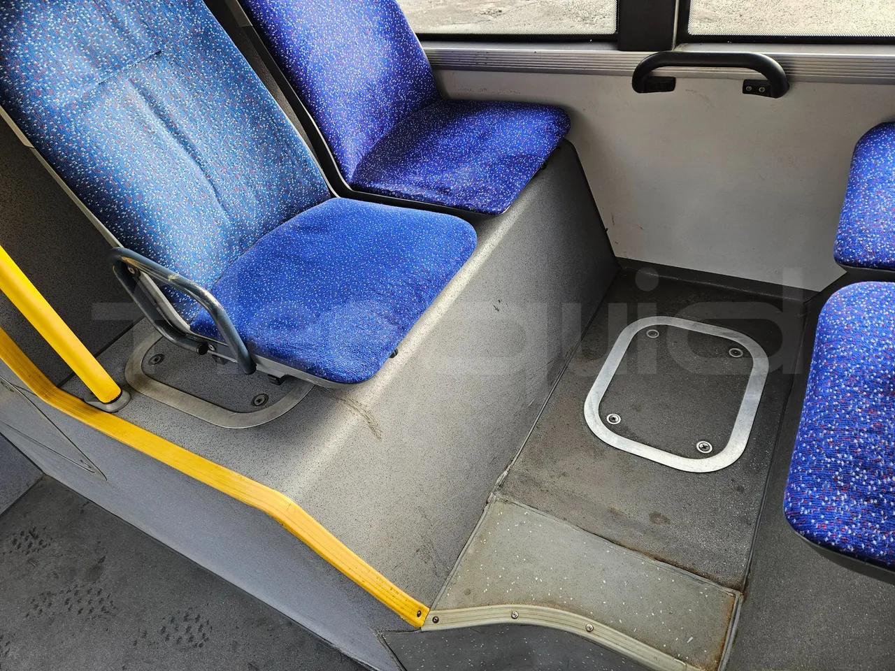 Solaris Urbino 18-Euro5-231kw-18m - floor hatches photo