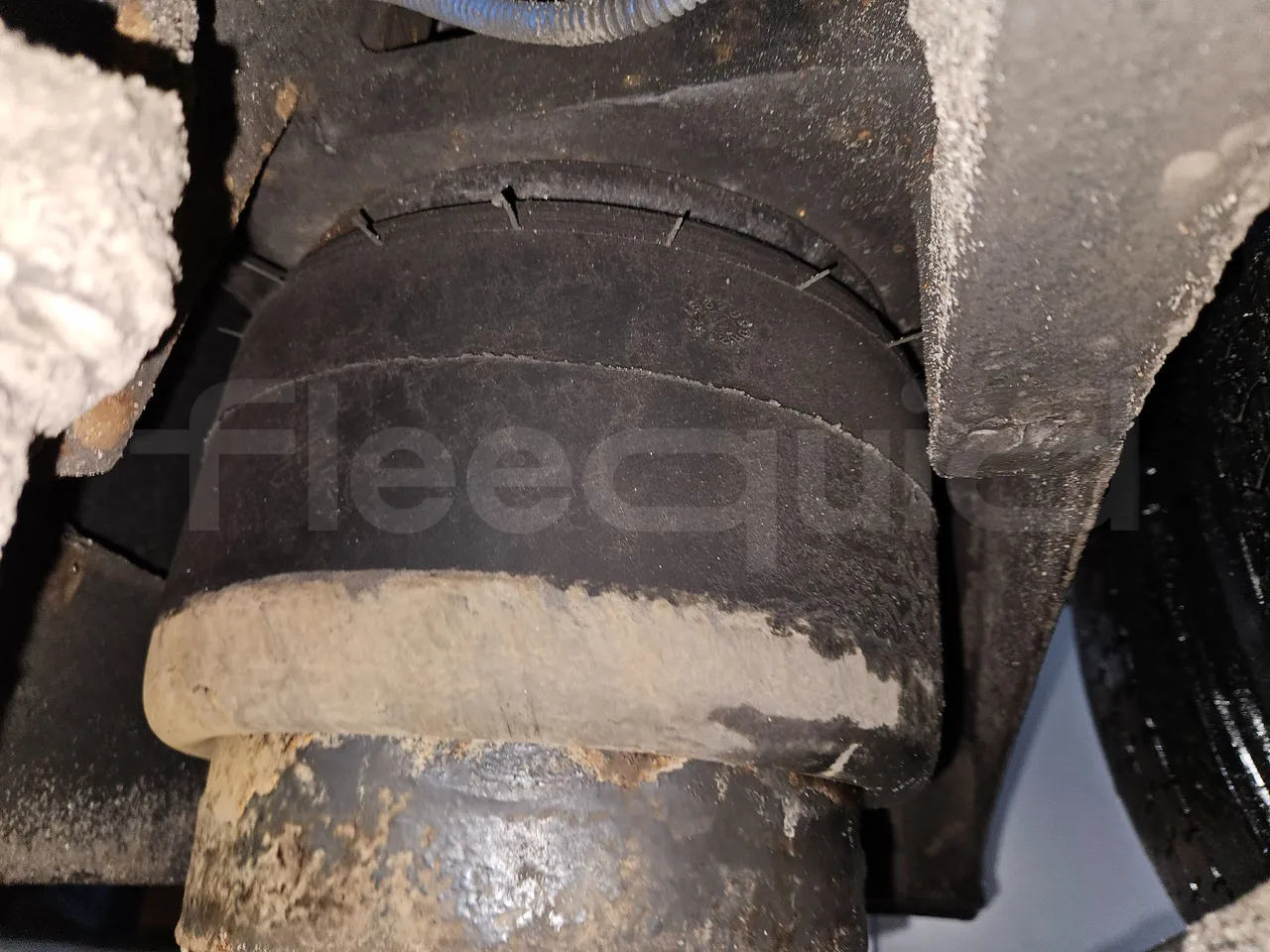 Solaris Urbino 18-Euro5-231kw-18m - axle 3 air springs 1 right