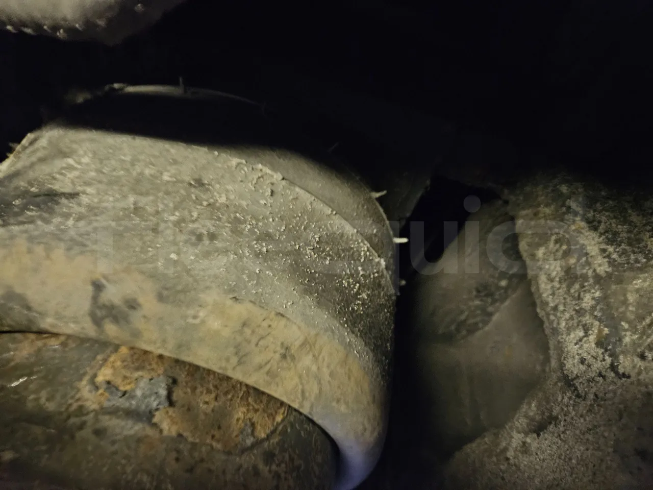 Solaris Urbino 18-Euro5-231kw-18m - axle 3 air springs 2 right