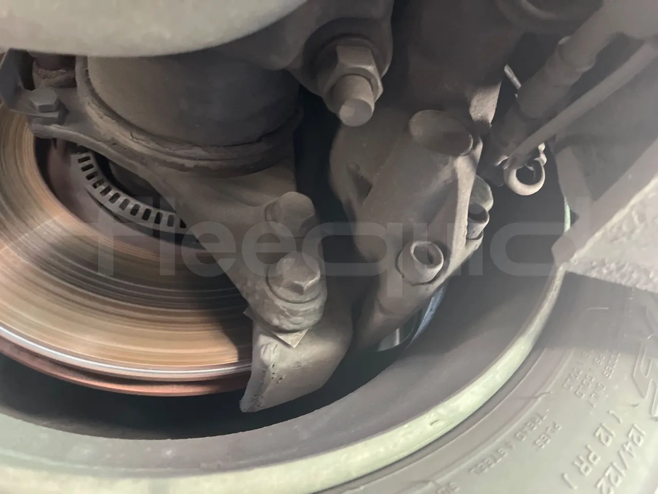 Mercedes-Benz MB 818 S AG670/Euro4 - 130kW - 8mt - axle 2 caliper brakes right