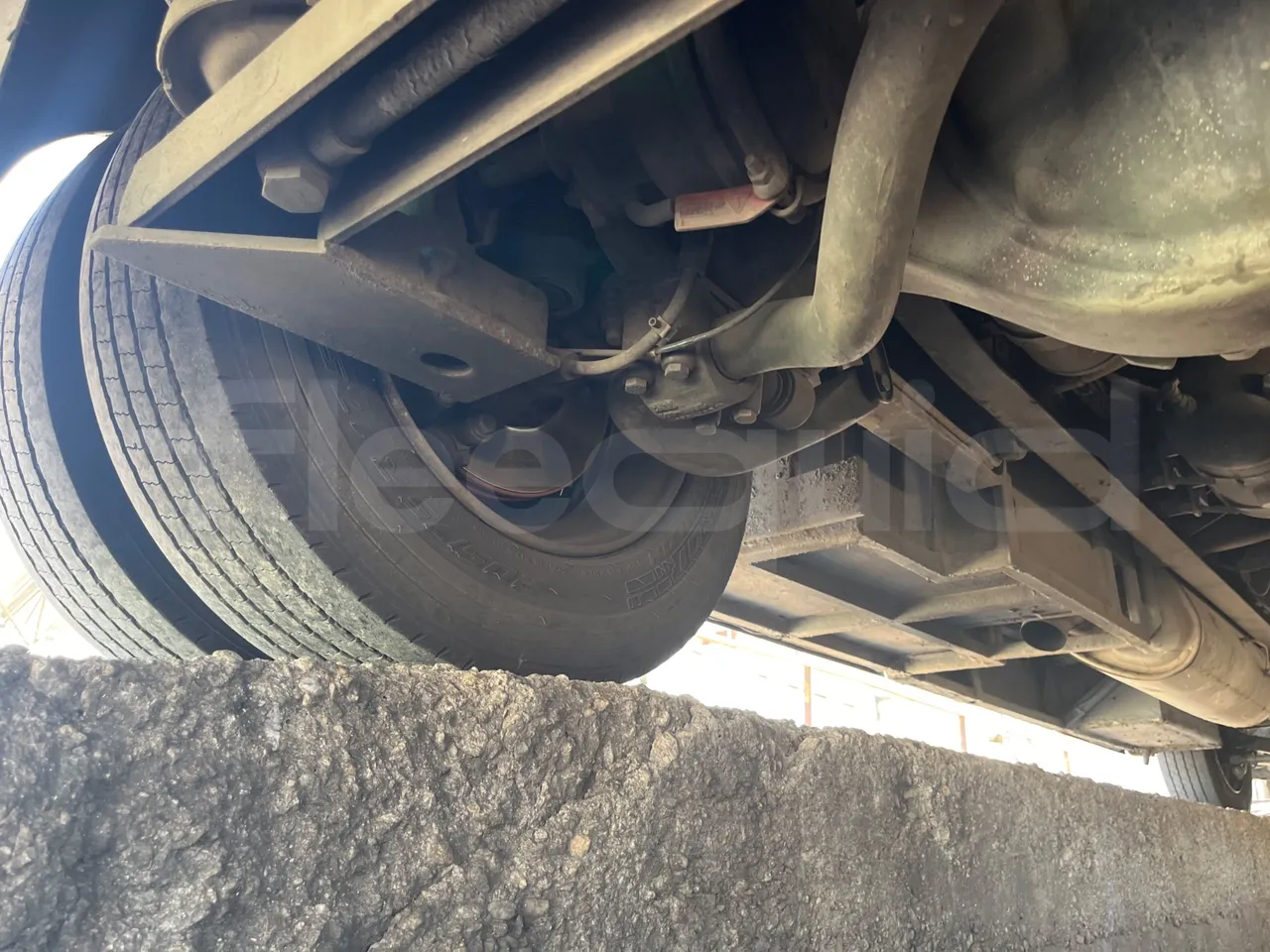 Mercedes-Benz MB 818 S AG670/Euro4 - 130kW - 8mt - axle 3 right side