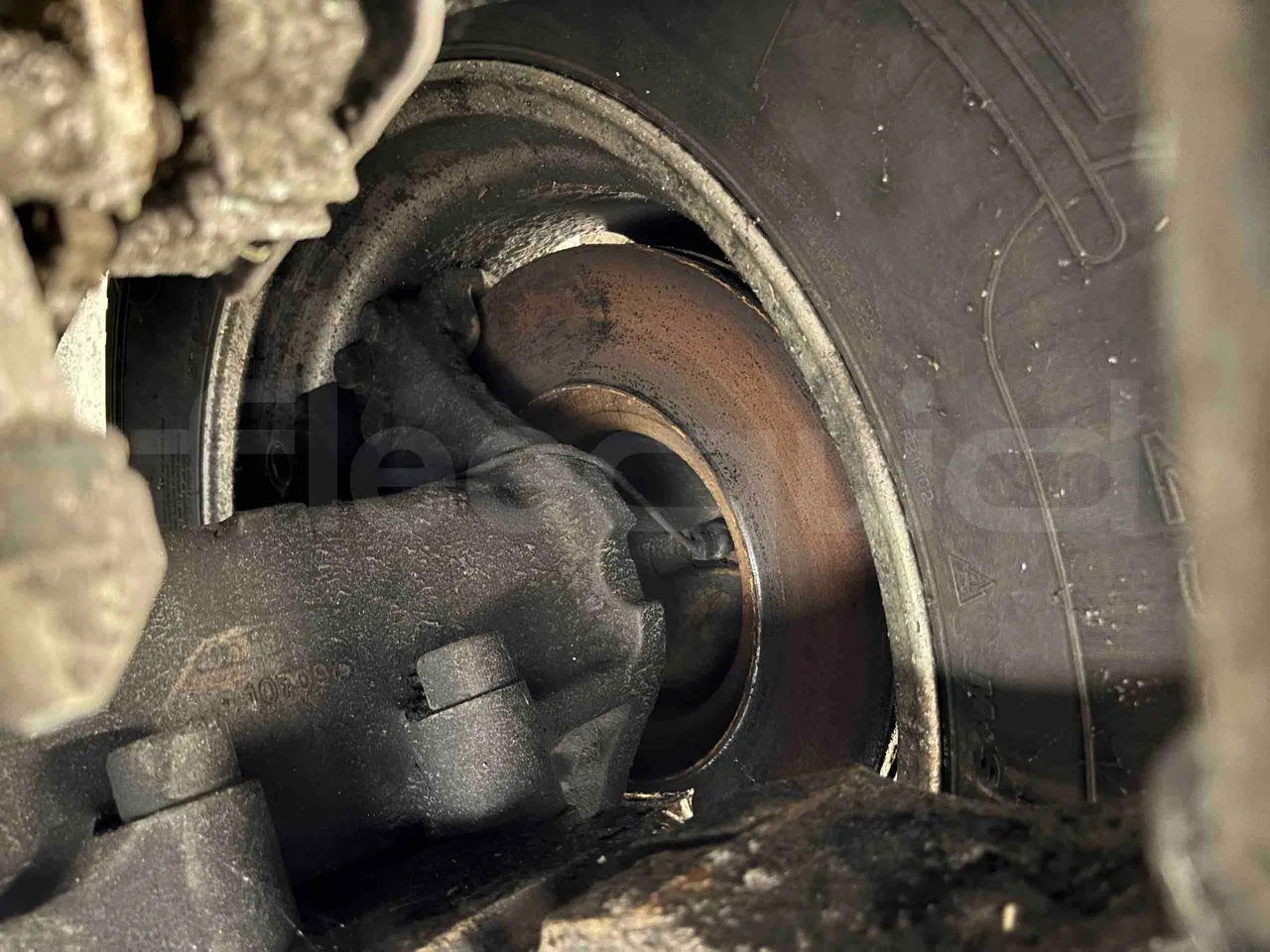 Temsa Safari - axle 2 discs left