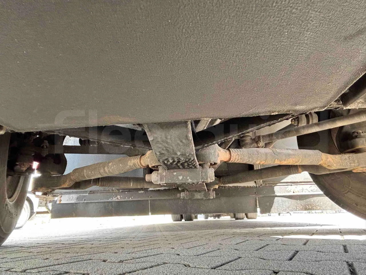 Temsa Safari - front axle central