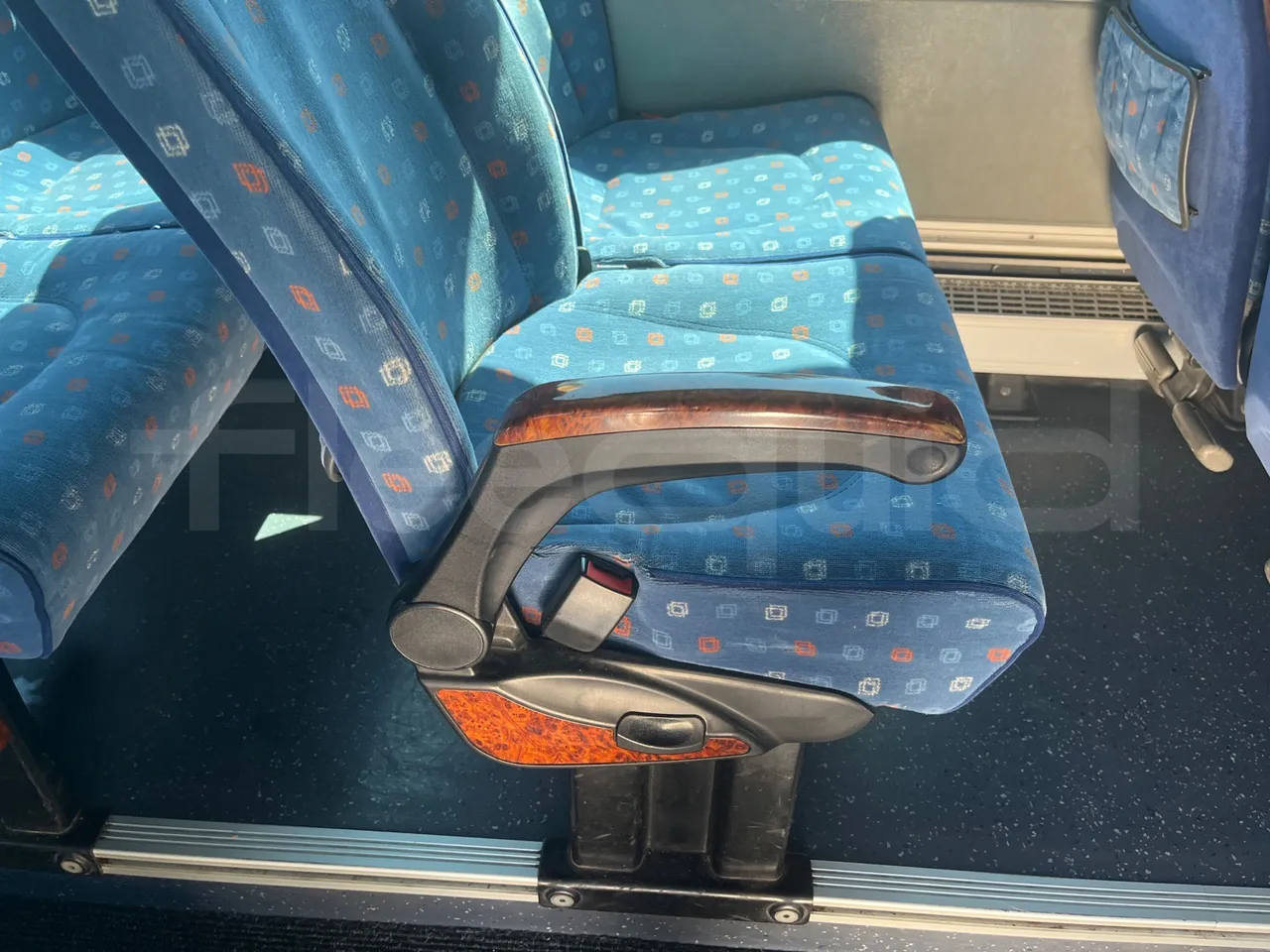 Iveco 389 - armrest detail photo