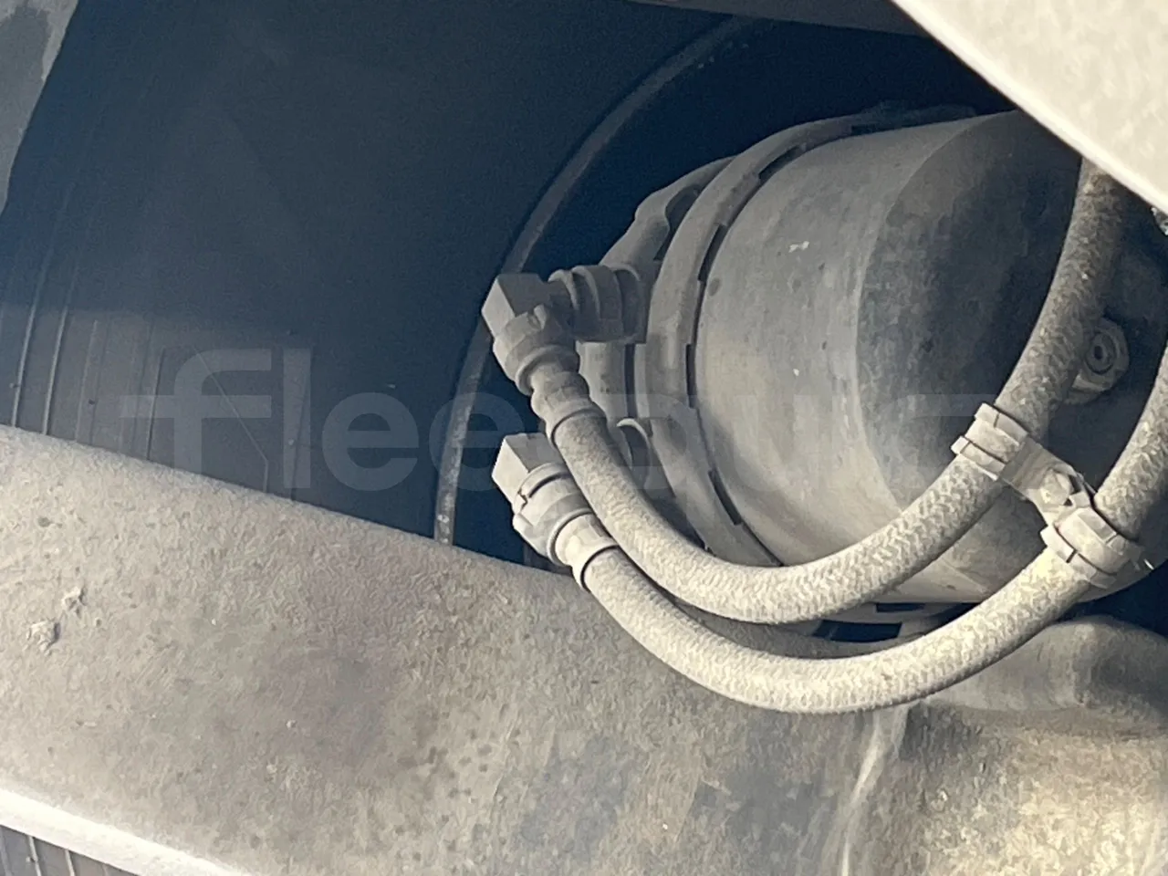 Iveco 389 - axle 2 caliper brakes left
