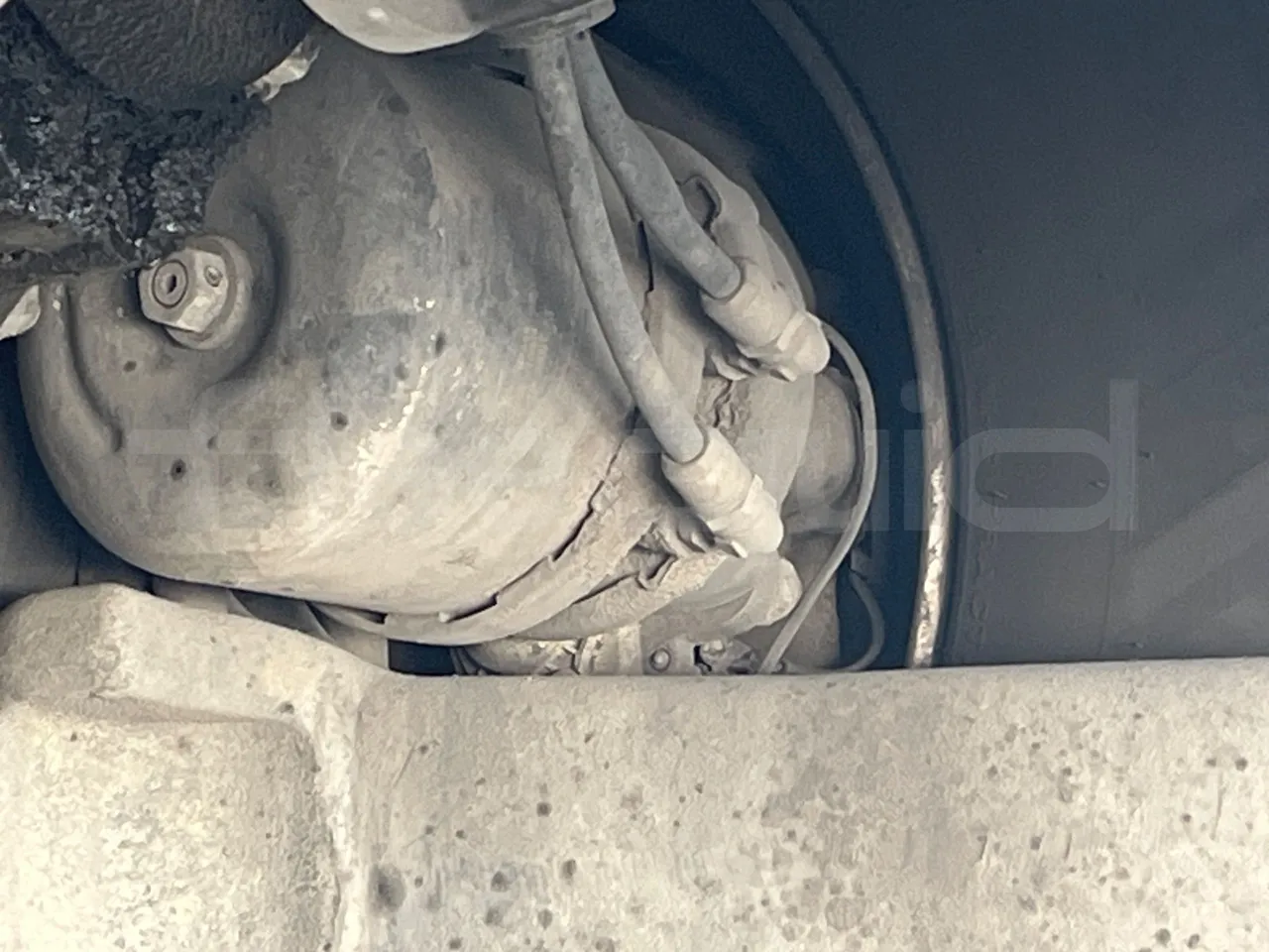 Iveco 389 - axle 2 caliper brakes right