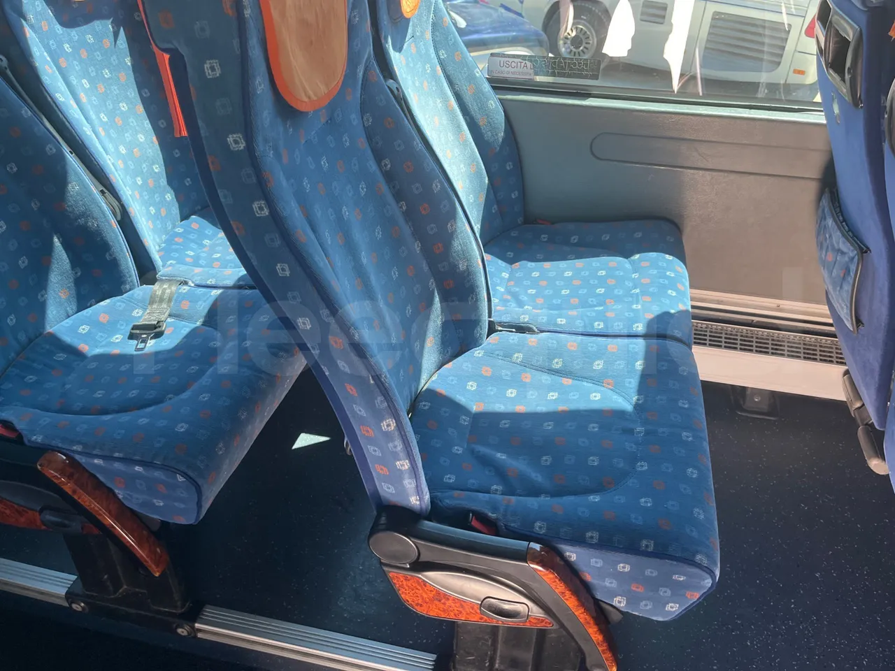 Iveco 389 - single seat detail