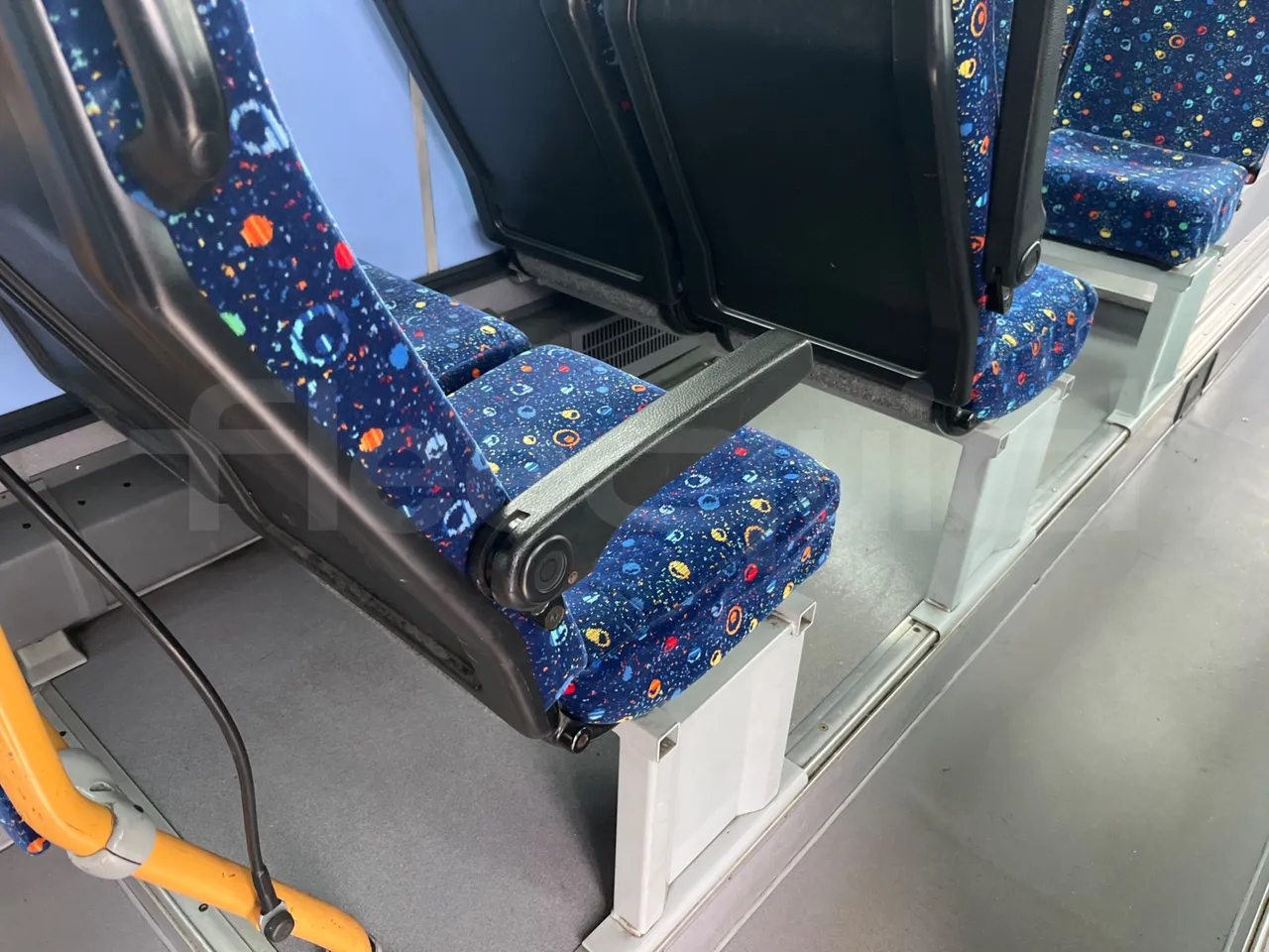 Iveco Crossway SFR162 - Euro 5 - 243 kW - 11.995 mt - armrest detail photo