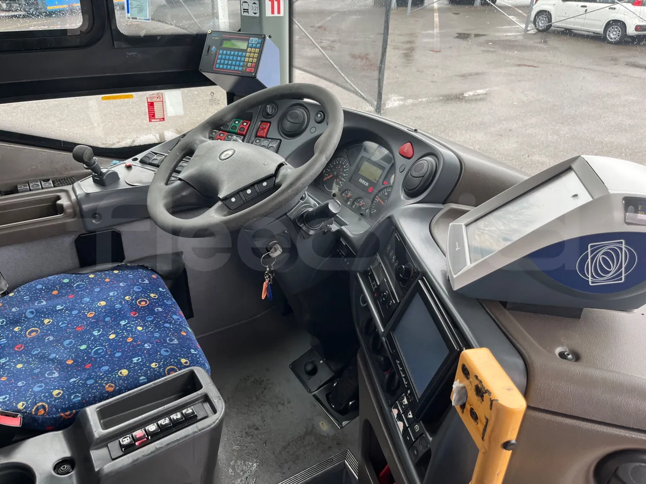 Iveco Crossway SFR162 - Euro 5 - 243 kW - 11.995 mt - buttons panels on