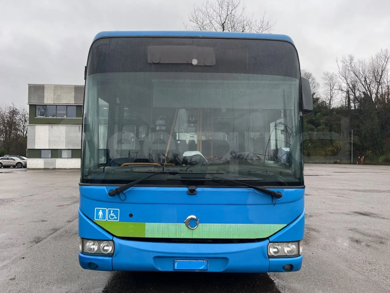 Iveco Crossway SFR162 - Euro 5 - 243 kW - 11.995 mt - front photo