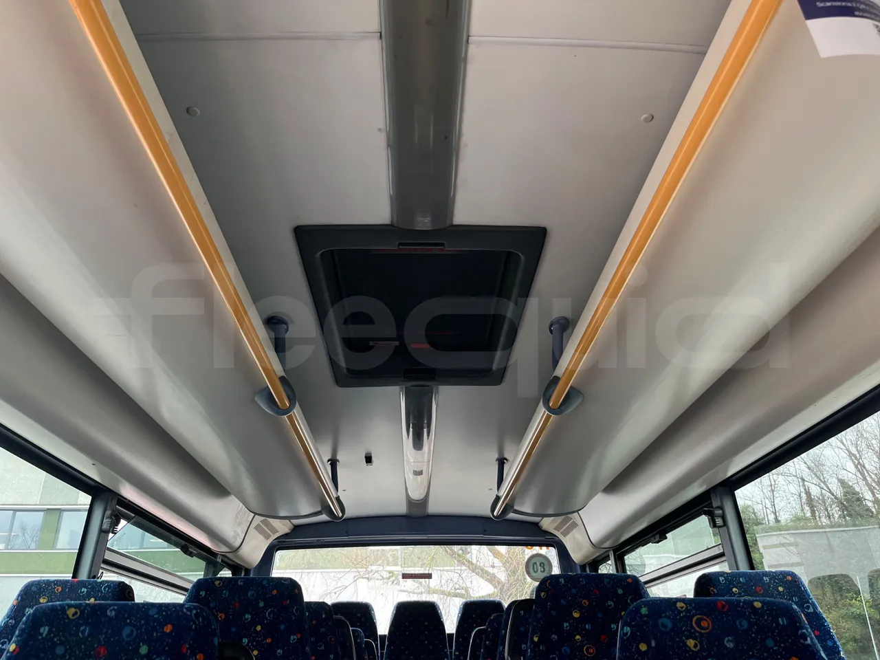 Iveco Crossway SFR162 - Euro 5 - 243 kW - 11.995 mt - roof hatch 1