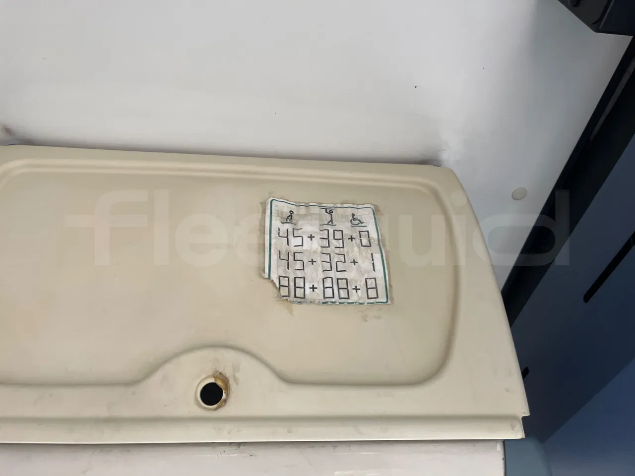 Iveco Crossway SFR162 - Euro 5 - 243 kW - 11.995 mt - seat plate photo