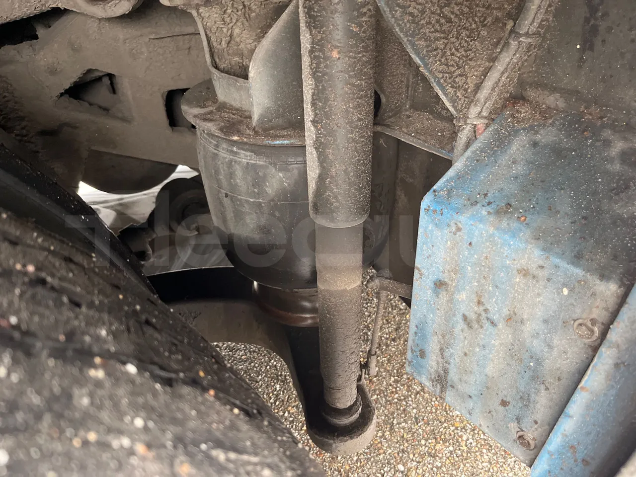 Iveco Crossway SFR162 - Euro 5 - 243 kW - 11.995 mt - axle 2 shock absorbers 1 right