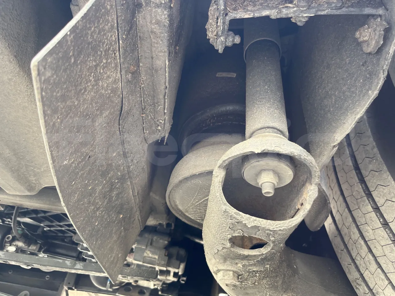 Man Lion's Coach R07/ Euro 6 - 294 Kw - 12 Mt - axel 2 air springs 2 right