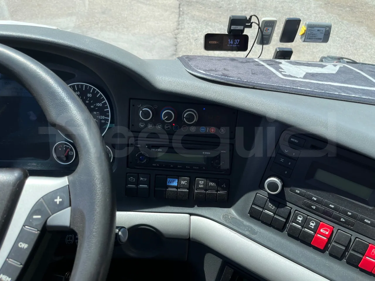 Man Lion's Coach R07/ Euro 6 - 294 Kw - 12 Mt - onboard devices 1