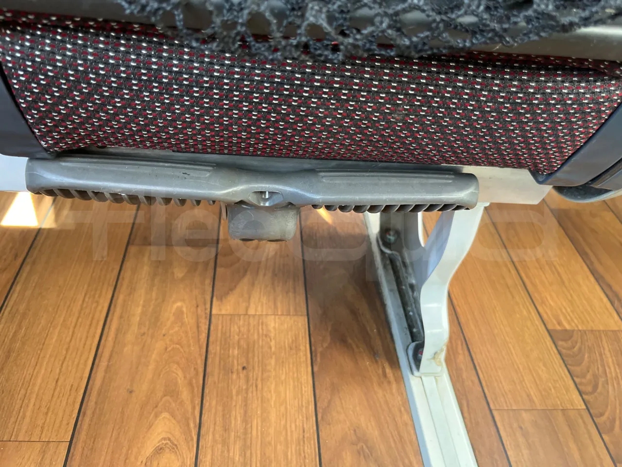Man Lion's Coach R07/ Euro 6 - 294 Kw - 12 Mt - footrest detail photo
