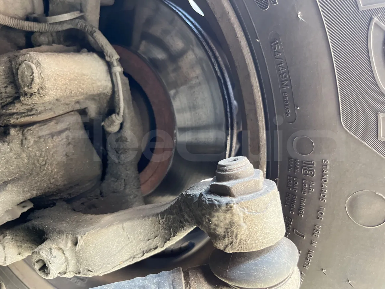 Man Lion's Coach R07/ Euro 6 - 294 Kw - 12 Mt - front discs left