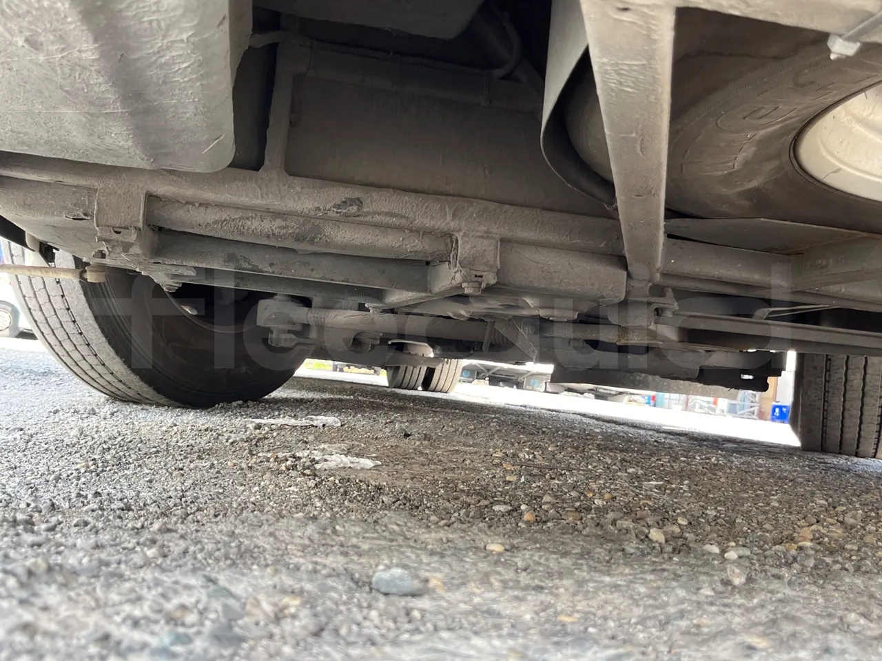 Man Lion's Coach R07/ Euro 6 - 294 Kw - 12 Mt - front axle right side