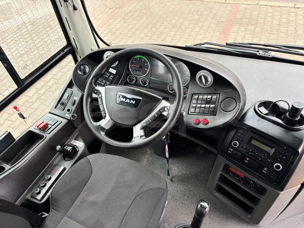 Man Lion's Intercity B.2007.46.008 - Euro6 - 213kW - 12.280mt - buttons panels on