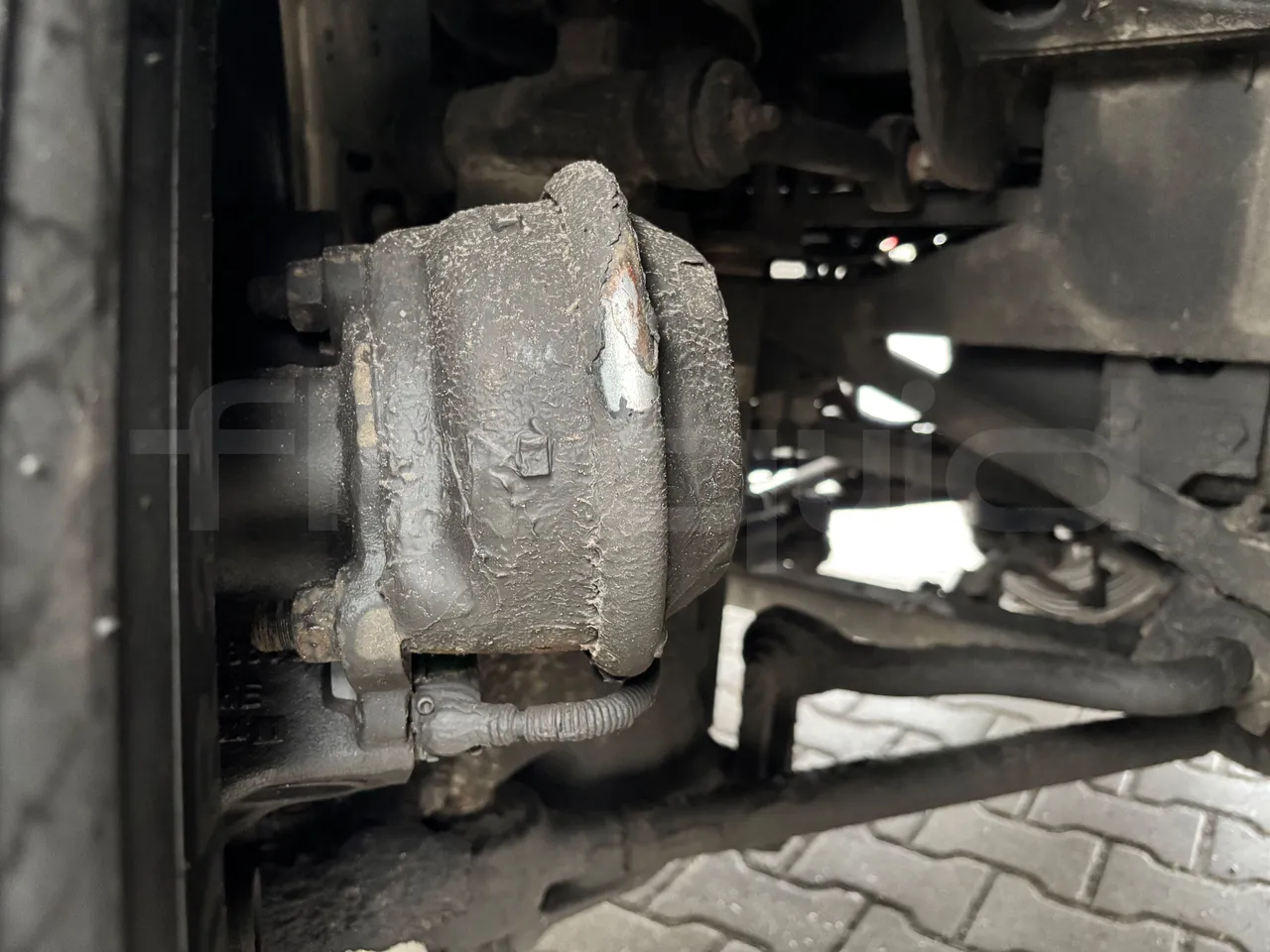 Man Lion's Intercity B.2007.46.008 - Euro6 - 213kW - 12.280mt - front brake calipers left