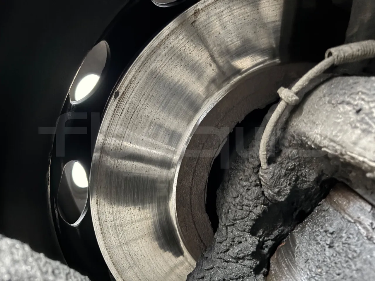 Man Lion's Intercity B.2007.46.008 - Euro6 - 213kW - 12.280mt - front discs right