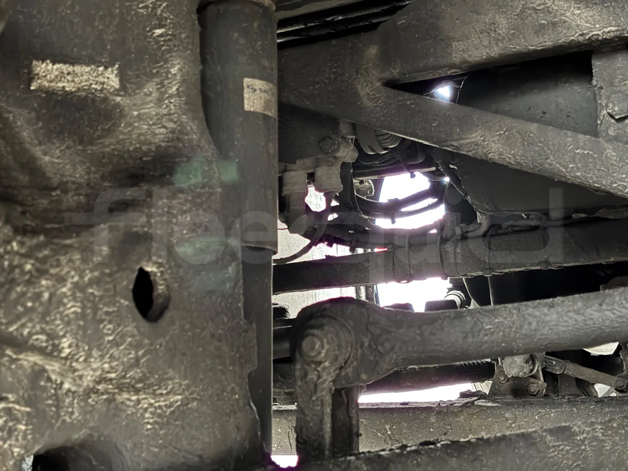 Man Lion's Intercity B.2007.46.008 - Euro6 - 213kW - 12.280mt - front shock absorbers left