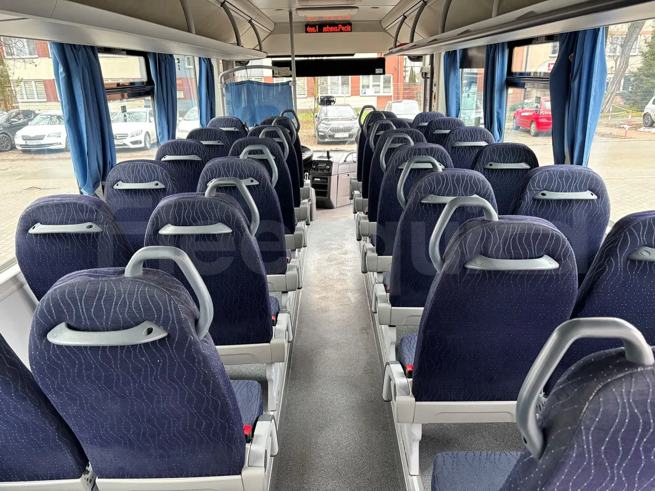 Man Lion's Intercity B.2007.46.008 - Euro6 - 213kW - 12.280mt - forward view middle aisle