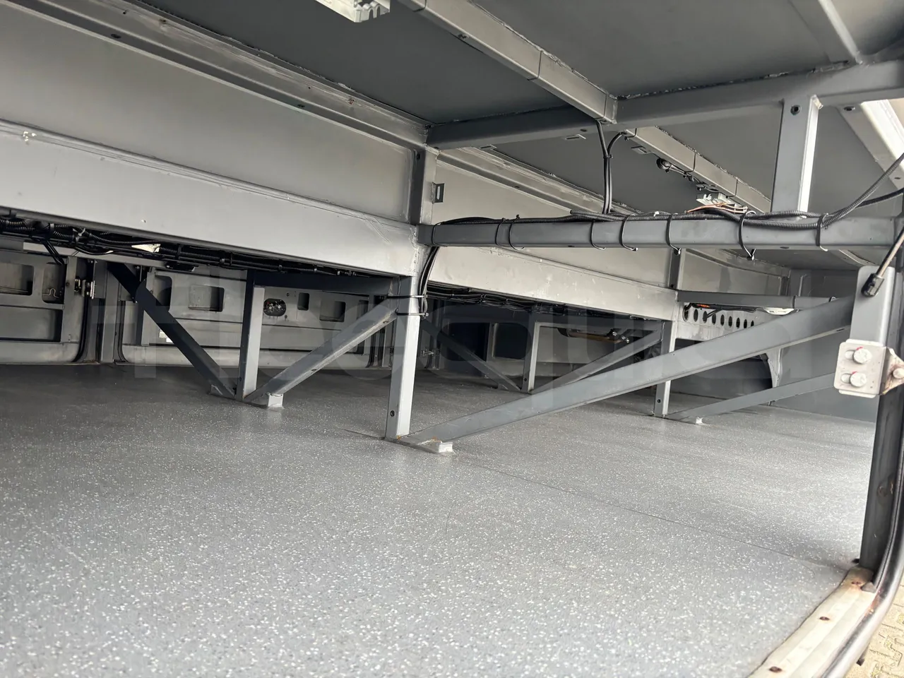 Man Lion's Intercity B.2007.46.008 - Euro6 - 213kW - 12.280mt - internal frame rust check