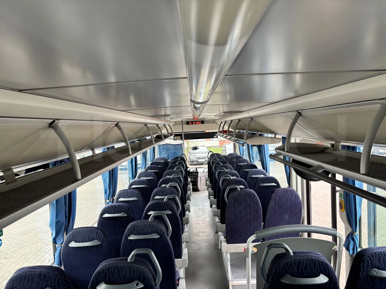 Man Lion's Intercity B.2007.46.008 - Euro6 - 213kW - 12.280mt - overhead compartments photo