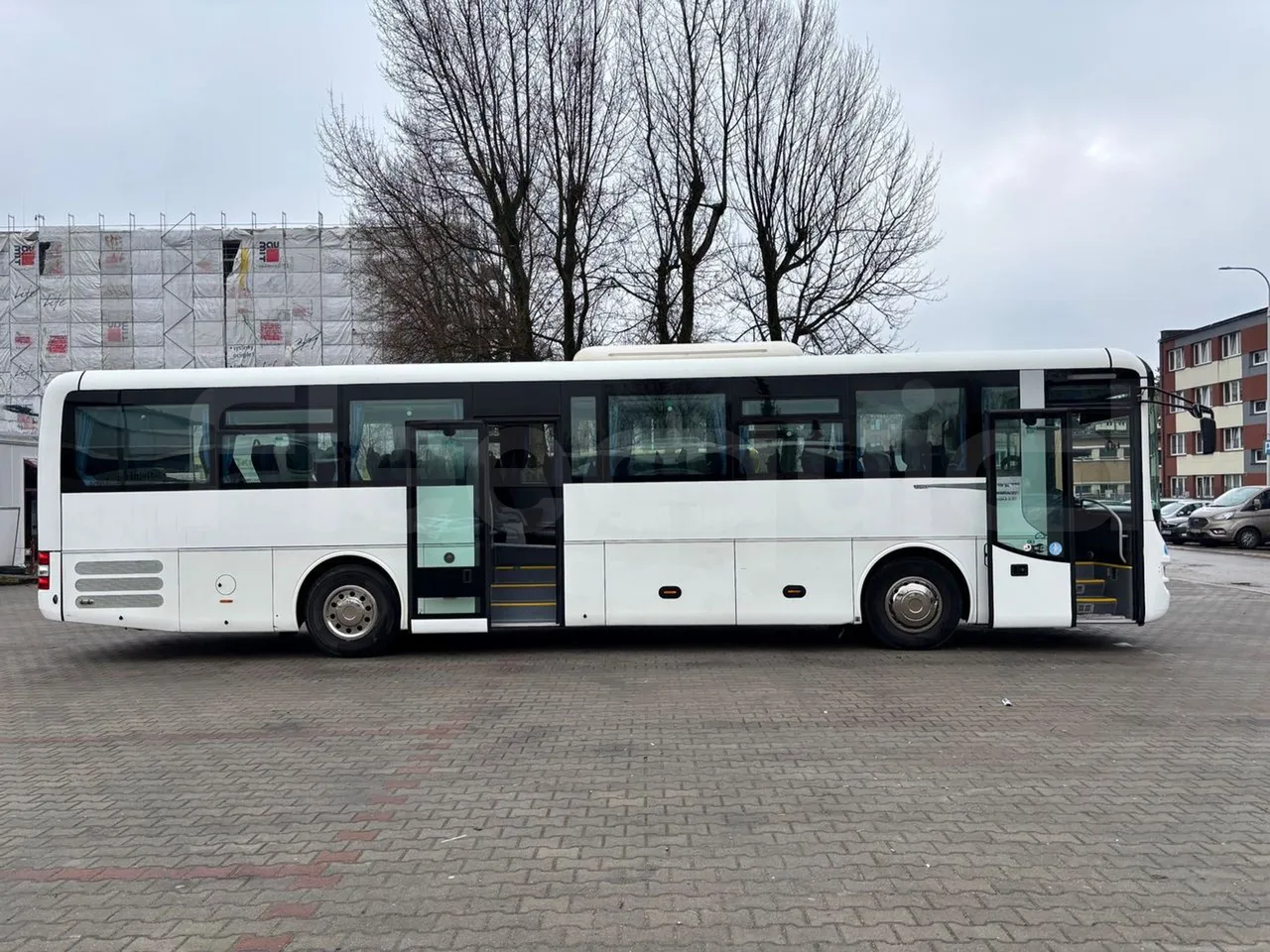 Man Lion's Intercity B.2007.46.008 - Euro6 - 213kW - 12.280mt - right side doors open