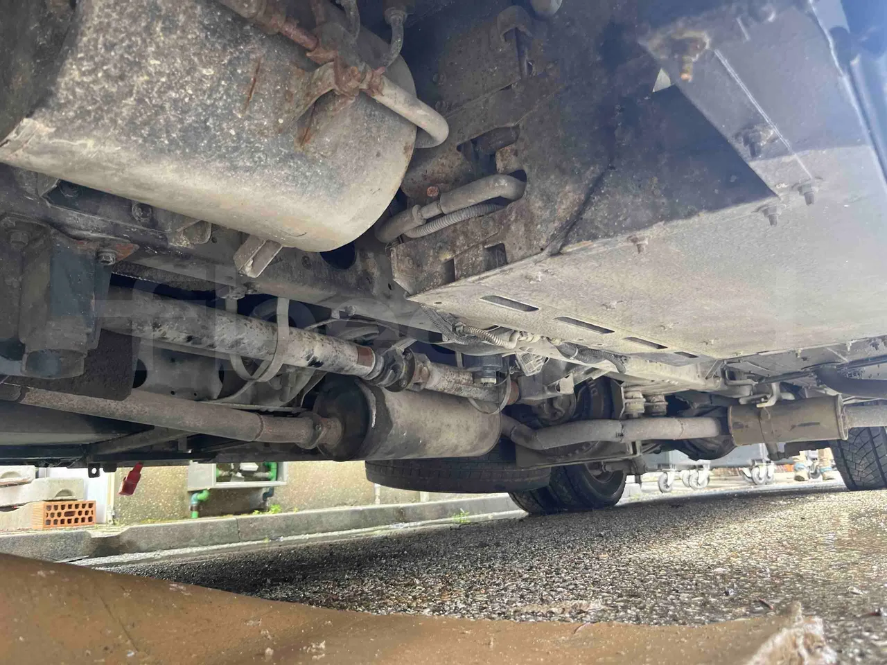 Salvador Caetano Optimo N25  BB50L - Euro3 - 100kW - 7.586mt - front air springs left