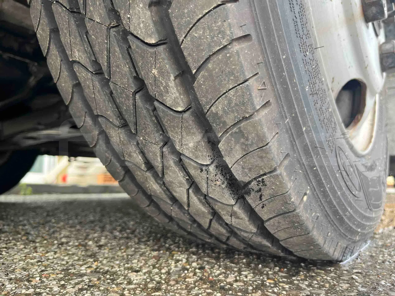 Salvador Caetano Optimo N25  BB50L - Euro3 - 100kW - 7.586mt - front left tire measurements