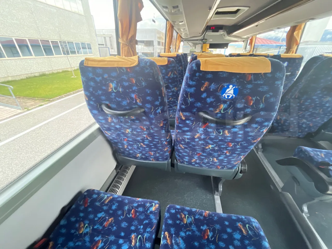 Temsa Safari RD R A T-I53 - Euro 5 - 266 kw - 12.200 mt - mesh detail photo