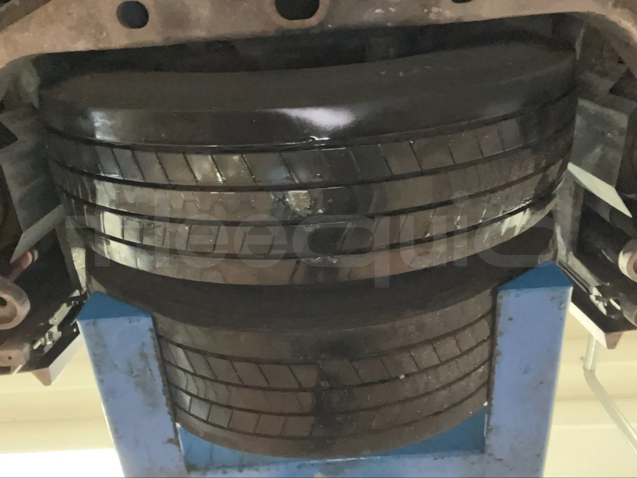 Temsa Safari RD R A T-I53 - Euro 5 - 266 kw - 12.200 mt - axle 2 discs left