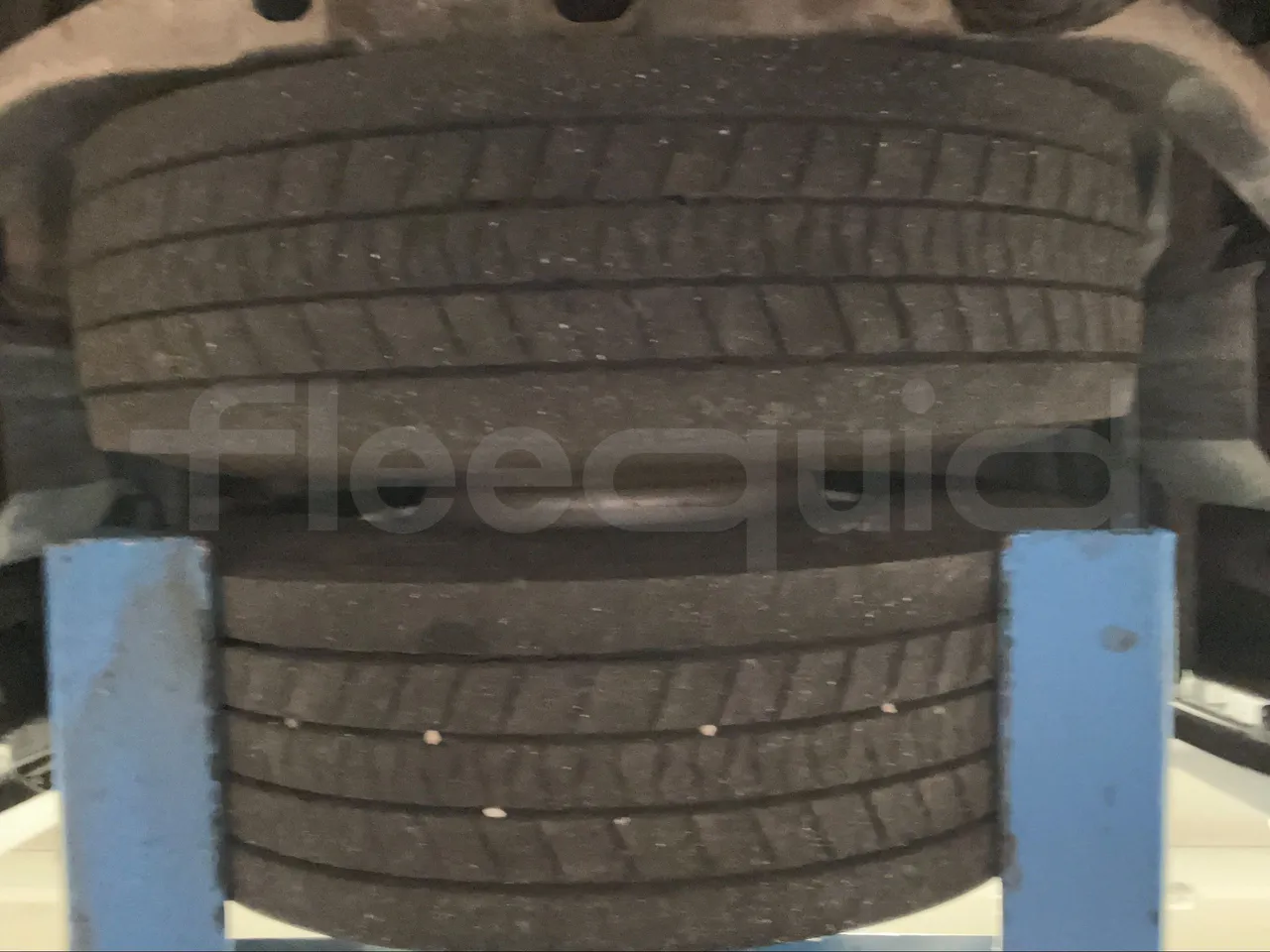 Temsa Safari RD R A T-I53 - Euro 5 - 266 kw - 12.200 mt - axle 2 discs right