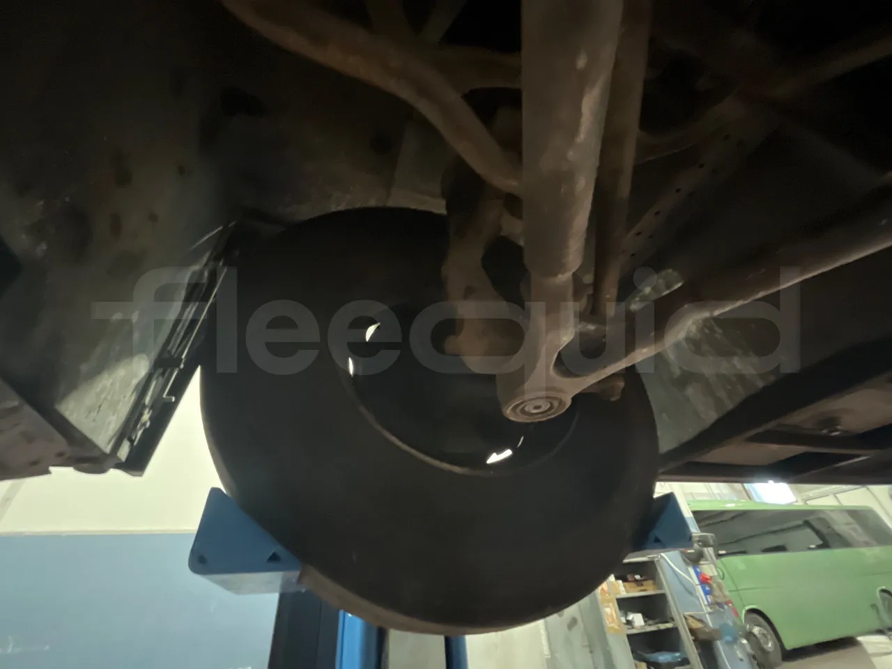 Temsa Safari RD R A T-I53 - Euro 5 - 266 kw - 12.200 mt - front brake calipers left