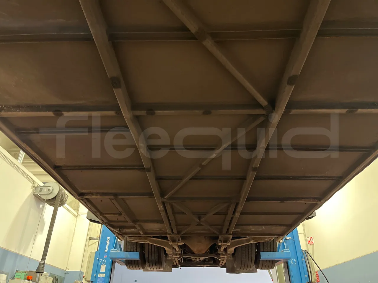 Temsa Safari RD R A T-I53 - Euro 5 - 266 kw - 12.200 mt - central undercarriage photo