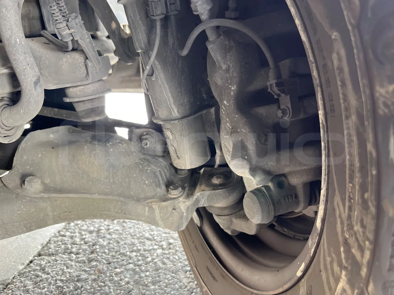 Mercedes-Benz Sprinter 906BB53/ Euro 6 - 140 Kw - 7.861 Mt - front brake calipers right