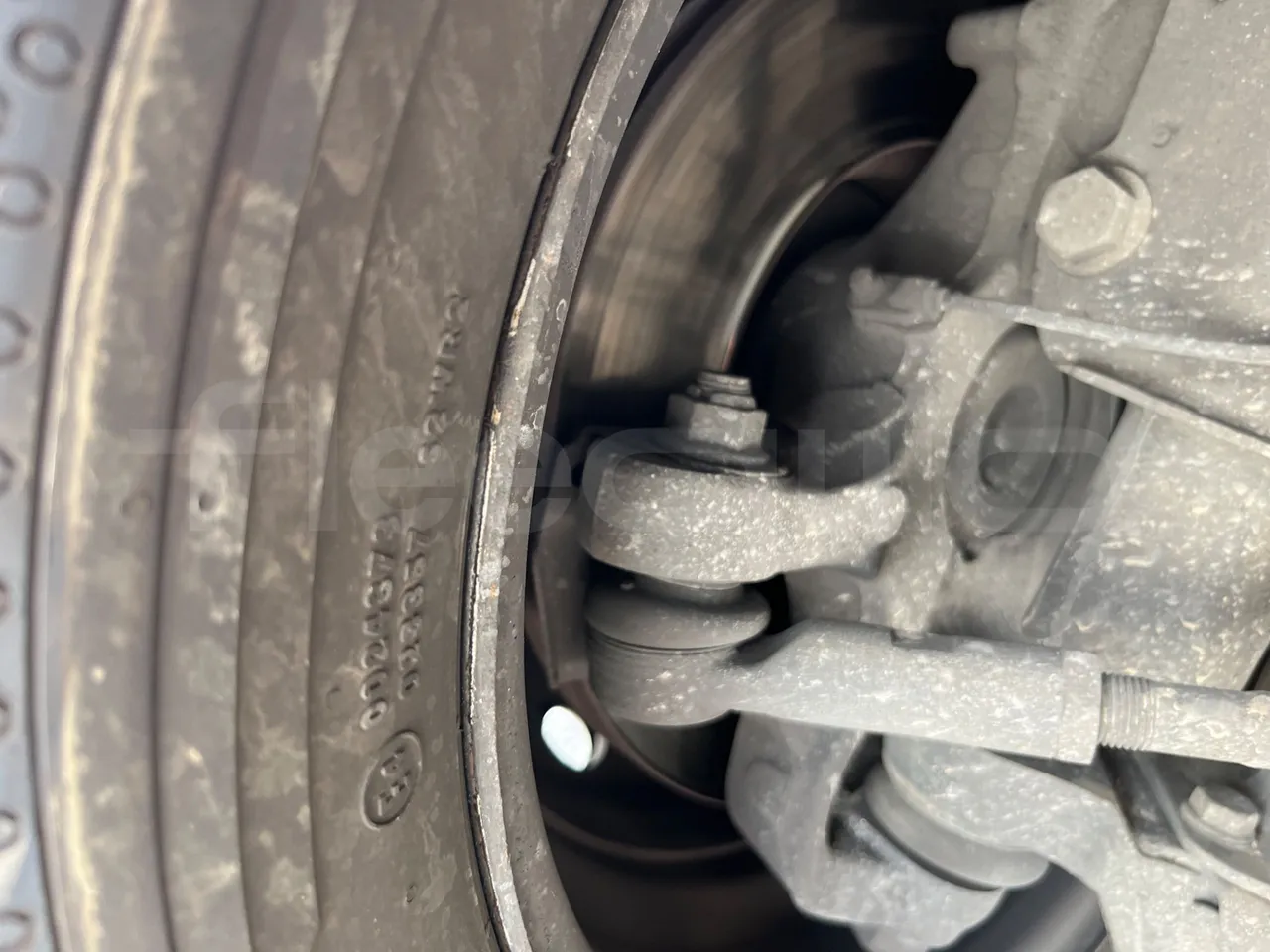 Mercedes-Benz Sprinter 906BB53/ Euro 6 - 140 Kw - 7.861 Mt - front discs right