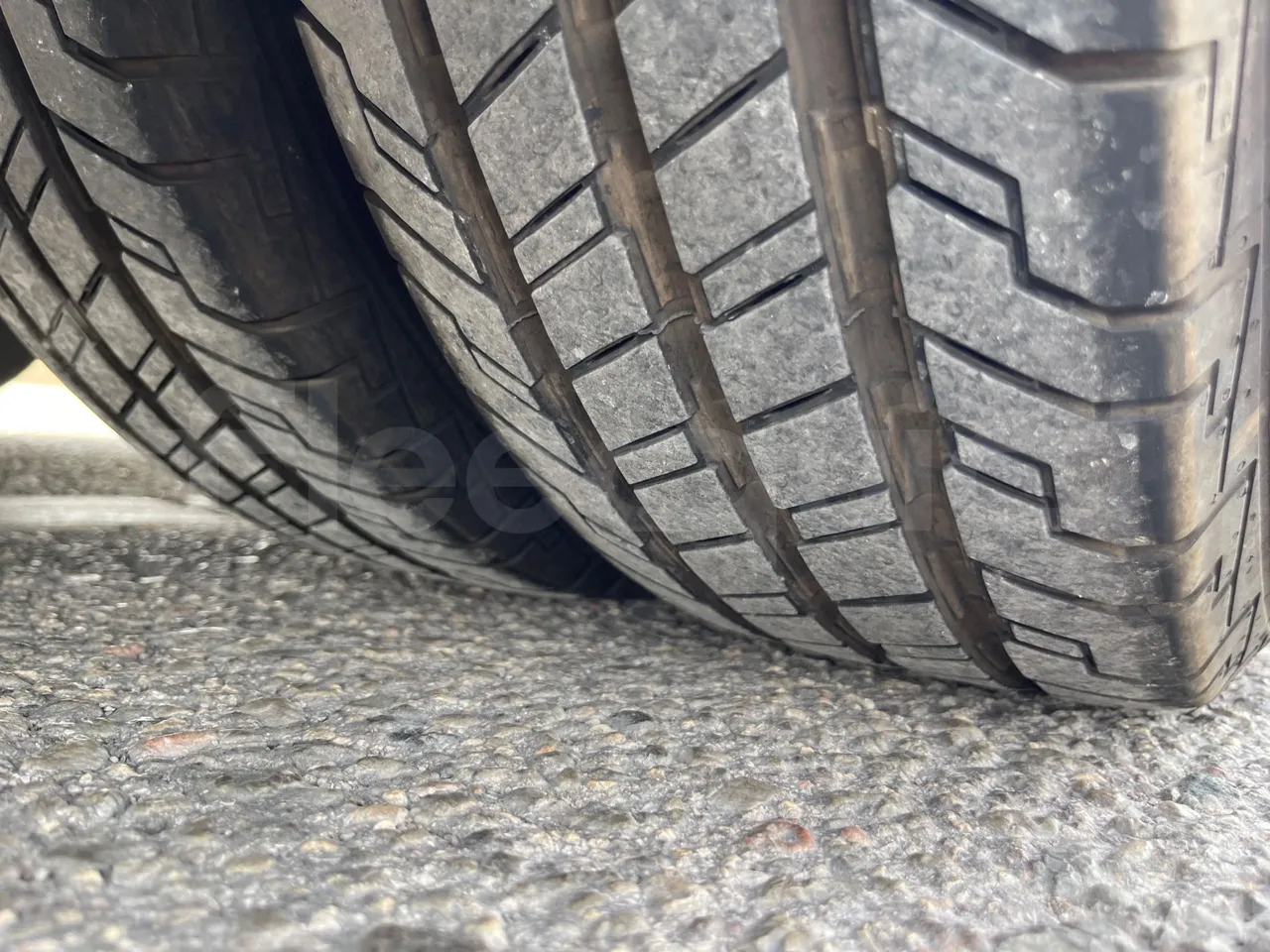Mercedes-Benz Sprinter 906BB53/ Euro 6 - 140 Kw - 7.861 Mt - tread condition front tires left